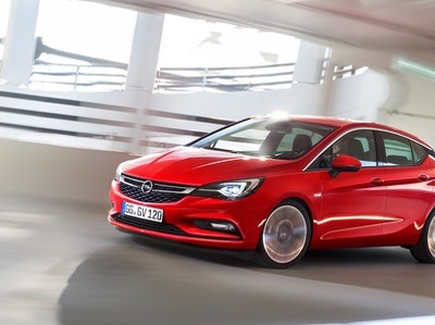 Основательно похудевший Opel Astra представлен официально