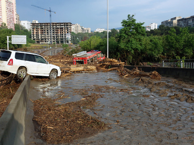 Число жертв наводнения в Тбилиси возросло до 18