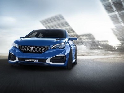 Peugeot 308 получит полтысячи "лошадей" под капот