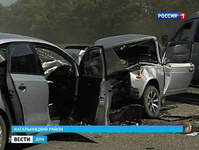 Тройное ДТП на донской трассе унесло жизни двух человек