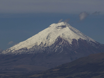 Из-за извержения вулкана в Эквадоре объявлен режим ЧС