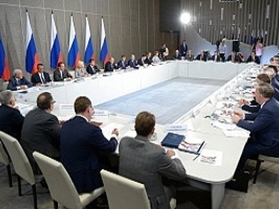 Владимир Путин: важно повысить доступность внутренних перевозок на всех видах транспорта