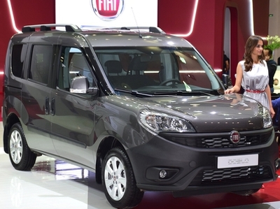 Fiat представил в России новый Doblo и пообещал привезти пикап