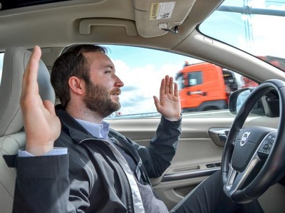 Volvo готова нести ответственность за автопилот