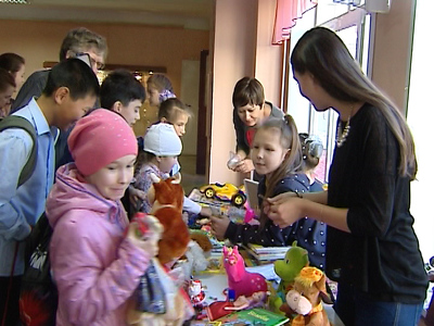 Ученики иркутской гимназии собирают деньги попавшему в больницу ребёнку