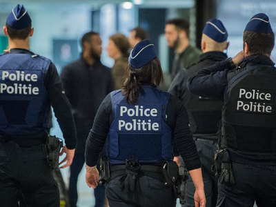 Брюссельская полиция ищет террористов: один человек задержан