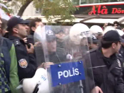 Протесты в Стамбуле: турки требуют освободить журналистов 