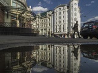 Элитные квартиры подешевели за год на 37 процентов