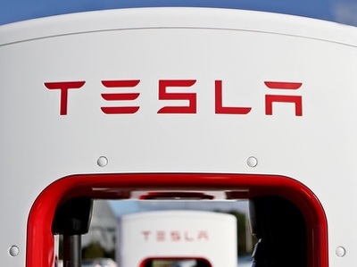 Tesla объявила о наборе персонала по всему миру