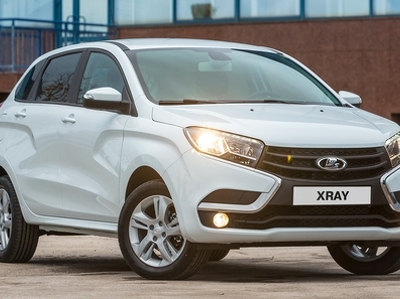 Новейший кроссовер Lada XRAY отрастит колеса побольше