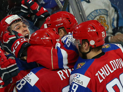 Сборная России по хоккею вышла в плей-офф МЧМ с первого места, одолев Словакию