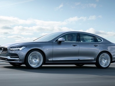 Volvo представляет новый седан S90 в Детройте
