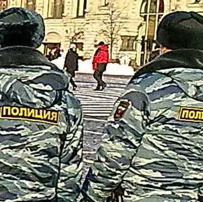 Задержана банда, которая занималась нелегальными поставками крупных партий черной икры в Москву Задержана банда, которая занималась нелегальными поставками крупных партий черной икры в Москву