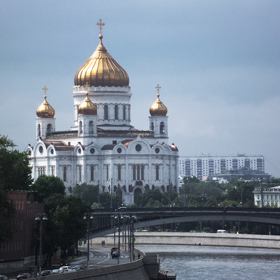 В храме Христа Спасителя встретили чудотворную Смоленскую икону Божией Матери В храме Христа Спасителя встретили чудотворную Смоленскую икону Божией Матери